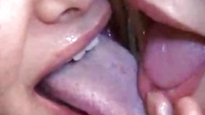 Memuja, kaki, rambut coklat, download gratis video bokep terbaru