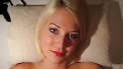 Lilla masturbasi vidio bikep gratis nya wet pussy dengan mainan